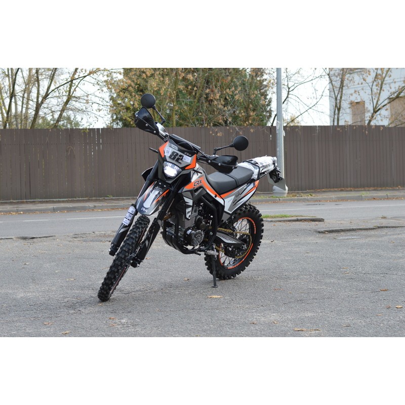 Купить  Мотоцикл Кросс/Эндуро Regulmoto CR-X 300 (ЭПТС) 6 Gear (без кикстартера) 21/18 Zongshen 175FMM PR300, балансир, перо 41мм, все регулировки (шт)  купить с доставкой по Москве и России, цена, технические характеристики, комплектация фото  - motoserp.ru