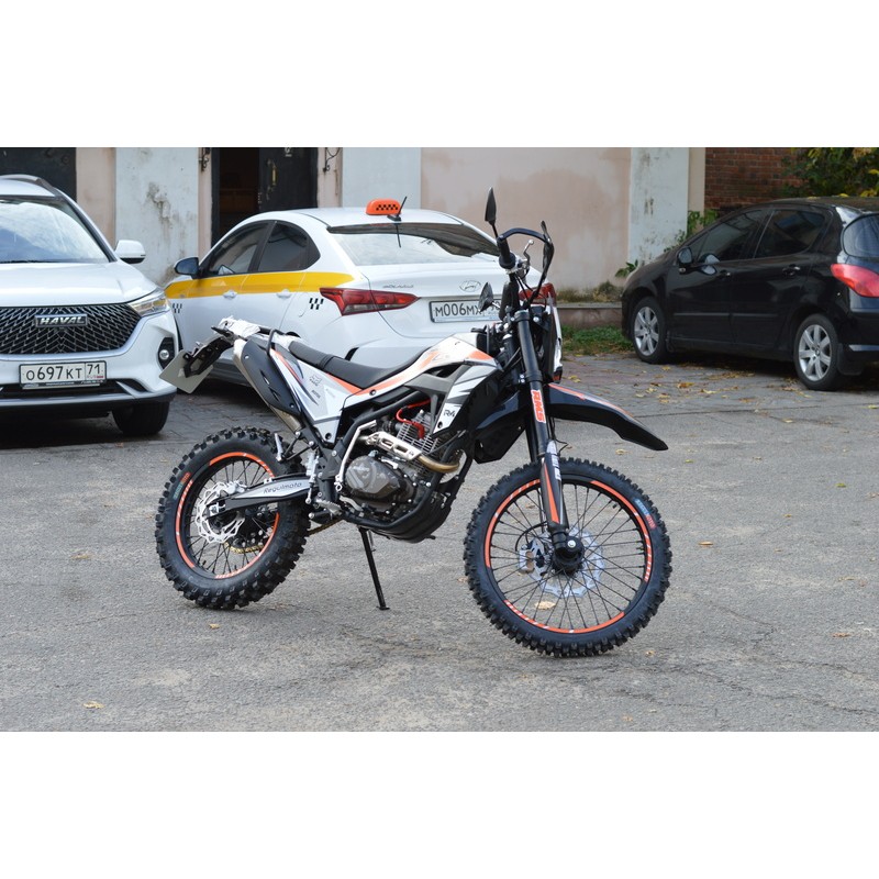 Купить  Мотоцикл Кросс/Эндуро Regulmoto CR-X 300 (ЭПТС) 6 Gear (без кикстартера) 21/18 Zongshen 175FMM PR300, балансир, перо 41мм, все регулировки (шт)  купить с доставкой по Москве и России, цена, технические характеристики, комплектация фото  - motoserp.ru