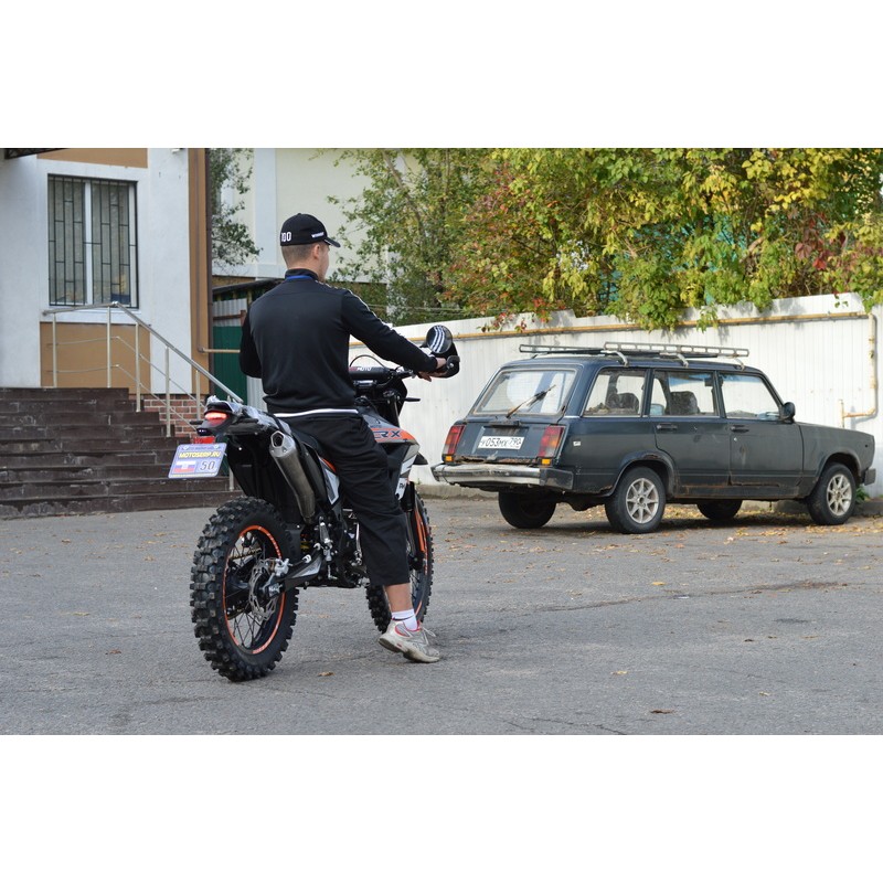 Купить  Мотоцикл Кросс/Эндуро Regulmoto CR-X 300 (ЭПТС) 6 Gear (без кикстартера) 21/18 Zongshen 175FMM PR300, балансир, перо 41мм, все регулировки (шт)  купить с доставкой по Москве и России, цена, технические характеристики, комплектация фото  - motoserp.ru