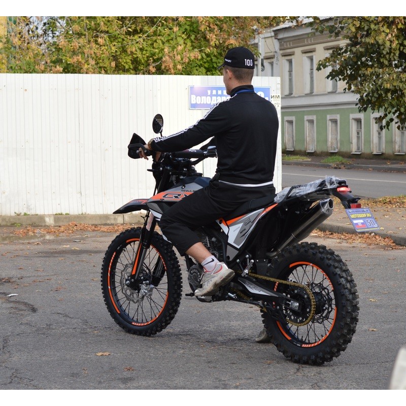 Купить  Мотоцикл Кросс/Эндуро Regulmoto CR-X 300 (ЭПТС) 6 Gear (без кикстартера) 21/18 Zongshen 175FMM PR300, балансир, перо 41мм, все регулировки (шт)  купить с доставкой по Москве и России, цена, технические характеристики, комплектация фото  - motoserp.ru