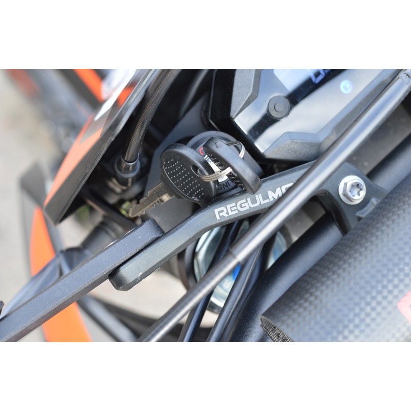 Купить  Мотоцикл Кросс/Эндуро Regulmoto CR-X 300 (ЭПТС) 6 Gear (без кикстартера) 21/18 Zongshen 175FMM PR300, балансир, перо 41мм, все регулировки (шт)  купить с доставкой по Москве и России, цена, технические характеристики, комплектация фото  - motoserp.ru