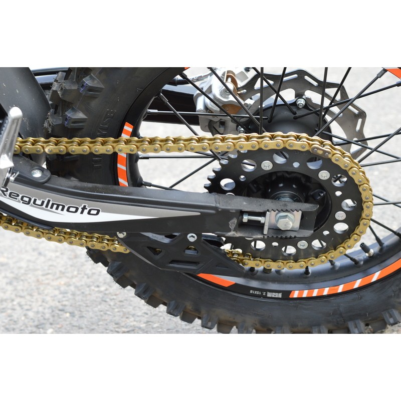 Купить  Мотоцикл Кросс/Эндуро Regulmoto CR-X 300 (ЭПТС) 6 Gear (без кикстартера) 21/18 Zongshen 175FMM PR300, балансир, перо 41мм, все регулировки (шт)  купить с доставкой по Москве и России, цена, технические характеристики, комплектация фото  - motoserp.ru
