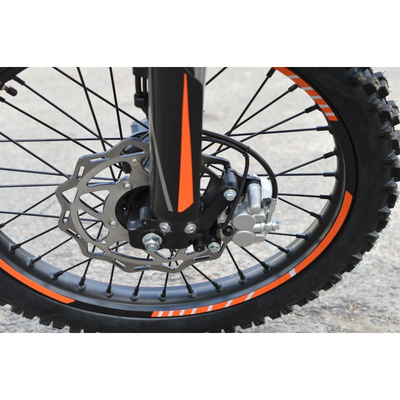 Купить  Мотоцикл Кросс/Эндуро Regulmoto CR-X 300 (ЭПТС) 6 Gear (без кикстартера) 21/18 Zongshen 175FMM PR300, балансир, перо 41мм, все регулировки (шт)  купить с доставкой по Москве и России, цена, технические характеристики, комплектация фото  - motoserp.ru