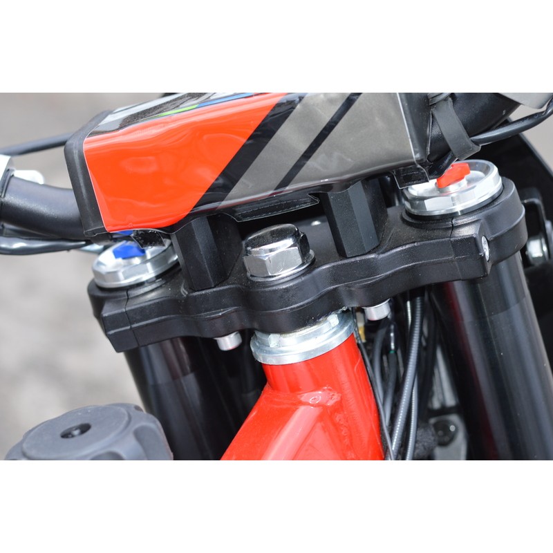 Купить  Мотоцикл Кросс/Эндуро Ajerra TOOBA К5 PR 300cc  ZS175FMM-5 PR  21/18" 6пер. (шт) купить с доставкой по Москве и России, цена, технические характеристики, комплектация фото  - motoserp.ru