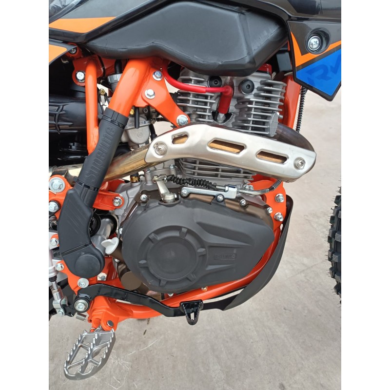Купить  Мотоцикл Кросс/Эндуро Regulmoto ATHLETE PRO 300 NEW (4 valves) 6 передач, 21/18" 43 перо. Выпуск 2024г. (шт) (ФОТО купить с доставкой по Москве и России, цена, технические характеристики, комплектация фото  - motoserp.ru