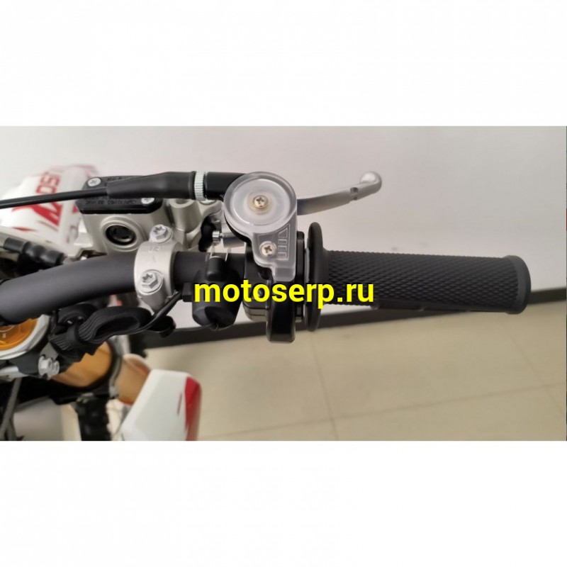 Купить  Мотоцикл Кросс/Эндуро BSE Koshine KE320 21/18 S 5 HUS (спортинв) 320сс , 2Т, 21/18"   (шт) (фото купить с доставкой по Москве и России, цена, технические характеристики, комплектация фото  - motoserp.ru