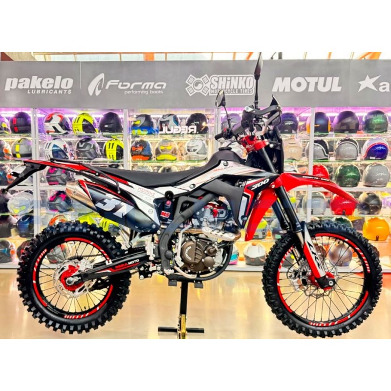 Купить  Мотоцикл Кросс/Эндуро Regulmoto CR-Z 300 (ЭПТС) 21/18, Gear 5, (NB300) NB178MN-6 292сс, 4Т, Красный/черный (шт)  купить с доставкой по Москве и России, цена, технические характеристики, комплектация фото  - motoserp.ru