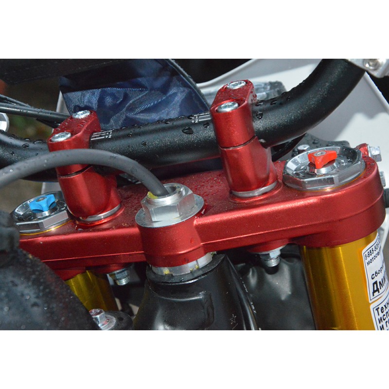 Купить  Мотоцикл Кросс/Эндуро Regulmoto CR-Z 300 (ЭПТС) 21/18, Gear 5, (NB300) NB178MN-6 292сс, 4Т, Красный/черный (шт)  купить с доставкой по Москве и России, цена, технические характеристики, комплектация фото  - motoserp.ru