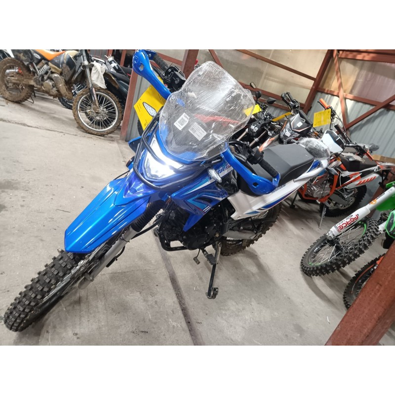 Купить  Мотоцикл внедорожный Motoland XR 250 ENDURO 165FMM (ЭПТС), 21/18, с ветровым щитком СИНИЙ, пробег 70  км  (шт)  (ML 13335 купить с доставкой по Москве и России, цена, технические характеристики, комплектация фото  - motoserp.ru