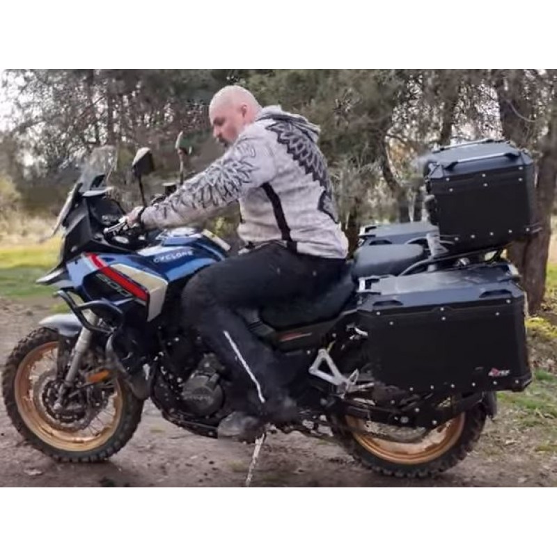 Купить  Мотоцикл внедорожный CYCLONE RX600 ADV (SR600GY) 2026г ПТС, 550cc 19/17 Тур-эндуро  2026г  (шт) (ФОТО купить с доставкой по Москве и России, цена, технические характеристики, комплектация фото  - motoserp.ru