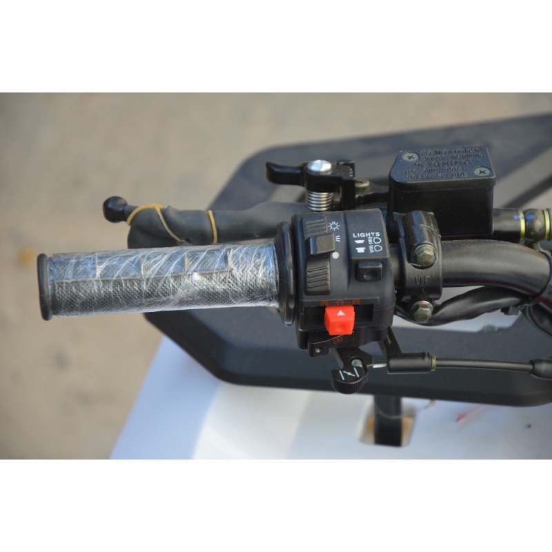 Купить  125cc Квадроцикл KAYO AU125 (белый пластик) (ПТС) 125сс, 8/8" эл.стартер, диск/диск (шт) (SM купить с доставкой по Москве и России, цена, технические характеристики, комплектация фото  - motoserp.ru