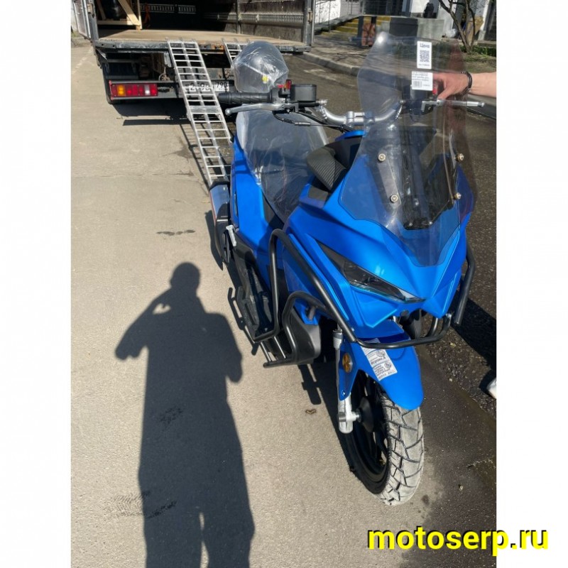 Купить  Скутер Jilang ADV 2+ EFI 50сс ИНЖЕКТОР 14/13" дикс/бар, дуги, держатель телефона +шлем (шт) 01800 (City  (К-дар купить с доставкой по Москве и России, цена, технические характеристики, комплектация фото  - motoserp.ru