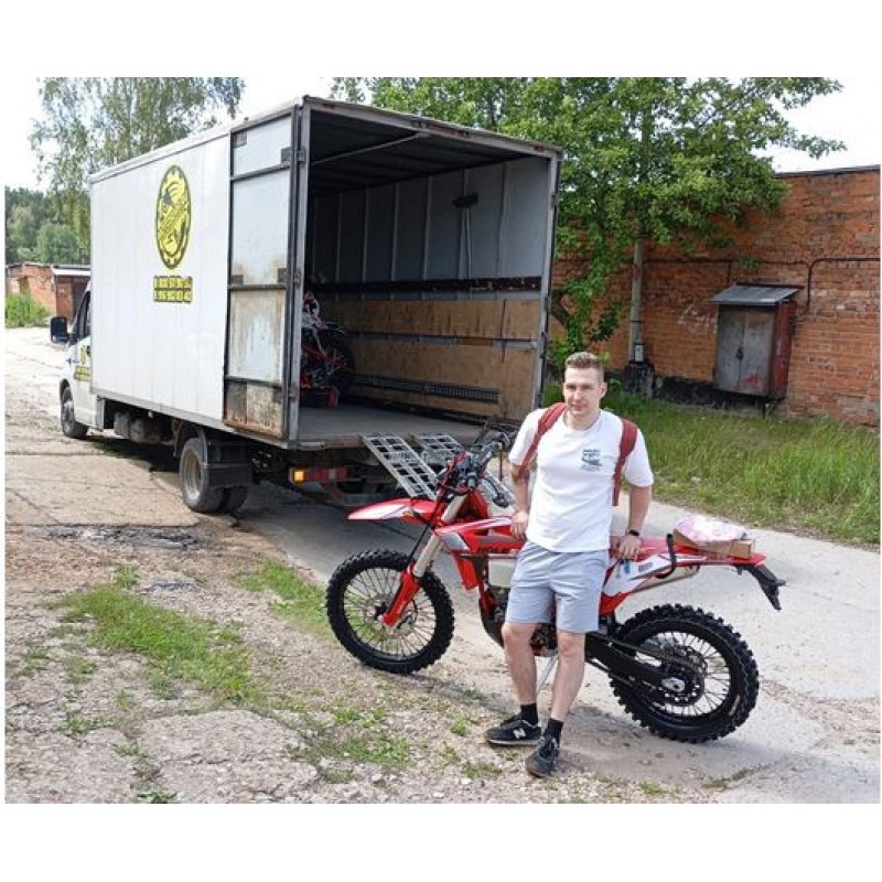 Купить  Мотоцикл Кросс/Эндуро Regulmoto Holeshot Red Edition 175FMM-5PR (спортинв) 300cc балан.,6КПП, 4V,подв. сж/отб KKE 2катр. 47мм (шт) купить с доставкой по Москве и России, цена, технические характеристики, комплектация фото  - motoserp.ru