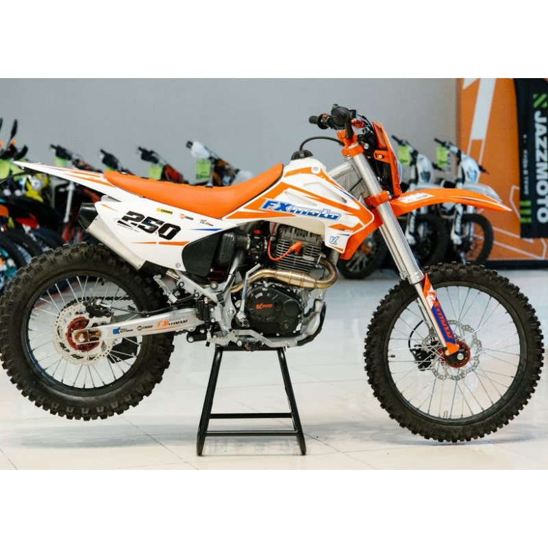 Купить  Мотоцикл Кросс/Эндуро FX MOTO YZ-250 CB250D 21/18" (шт)  (ZUUMAV купить с доставкой по Москве и России, цена, технические характеристики, комплектация фото  - motoserp.ru