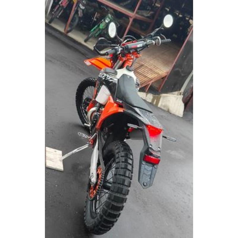Купить  Мотоцикл Кросс/Эндуро Regulmoto Lanza 2Т (ЭПТС) DT230 , подвеска HTW (Без Прогрессии) Покрышки на выбор: эндуро/турэндуро (шт) купить с доставкой по Москве и России, цена, технические характеристики, комплектация фото  - motoserp.ru