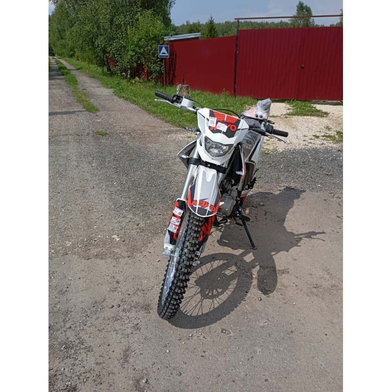 Купить  Мотоцикл Кросс/Эндуро KAYO T1-L 250 ENDURO (CB250G) 21/18  ЭПТС 2025г. (шт) (SM (ФОТО купить с доставкой по Москве и России, цена, технические характеристики, комплектация фото  - motoserp.ru
