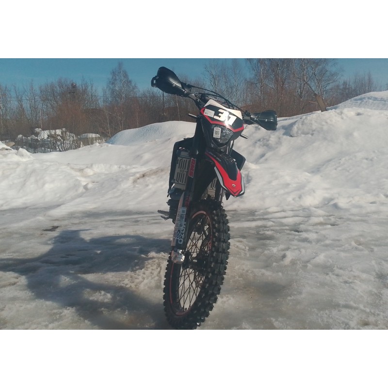 Купить  Мотоцикл Кросс/Эндуро Regulmoto CR-Z 300 (ЭПТС) 21/18, Gear 6, (NB300) NB178MN-6 292сс, 4Т, Красный/черный (шт) купить с доставкой по Москве и России, цена, технические характеристики, комплектация фото  - motoserp.ru
