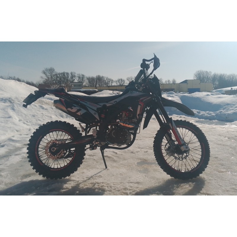 Купить  Мотоцикл Кросс/Эндуро Regulmoto CR-Z 300 (ЭПТС) 21/18, Gear 6, (NB300) NB178MN-6 292сс, 4Т, Красный/черный (шт) купить с доставкой по Москве и России, цена, технические характеристики, комплектация фото  - motoserp.ru