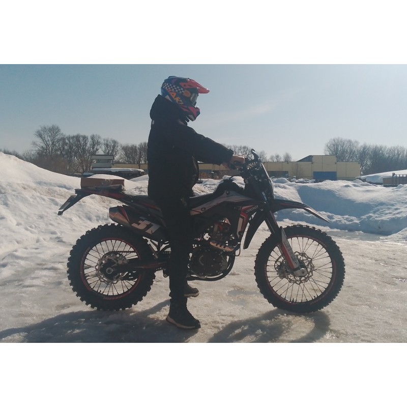 Купить  Мотоцикл Кросс/Эндуро Regulmoto CR-Z 300 (ЭПТС) 21/18, Gear 6, (NB300) NB178MN-6 292сс, 4Т, Красный/черный (шт) купить с доставкой по Москве и России, цена, технические характеристики, комплектация фото  - motoserp.ru