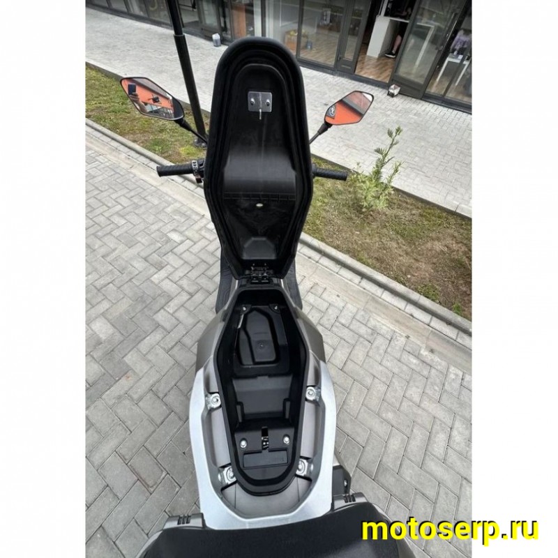Купить  Скутер SPRMOTORS TRAVEL MAX T4-50H EFI, 14/13" с тремя кофрами! (шт) (SPR купить с доставкой по Москве и России, цена, технические характеристики, комплектация фото  - motoserp.ru
