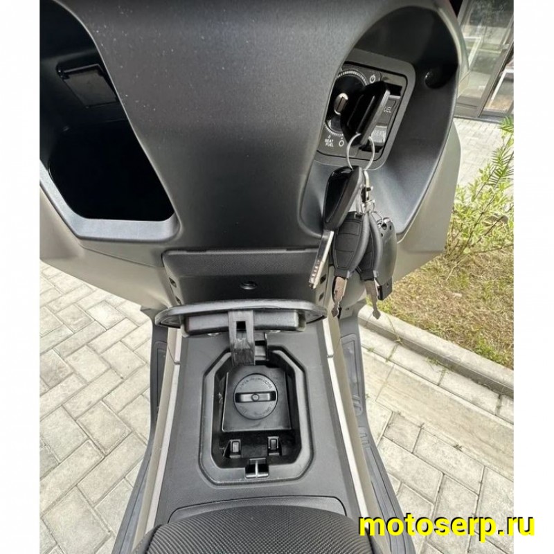 Купить  Скутер SPRMOTORS TRAVEL MAX T4-50H EFI, 14/13" с тремя кофрами! (шт) (SPR купить с доставкой по Москве и России, цена, технические характеристики, комплектация фото  - motoserp.ru