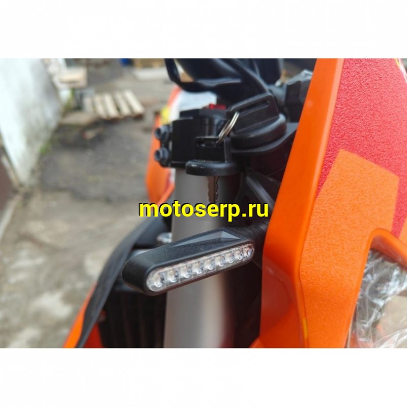 Купить  Мотоцикл Кросс/Эндуро Regulmoto SIX DAYS 350сс (ЭПТС) (ZS NB350) 21/18" 31,2 л.с. (шт) купить с доставкой по Москве и России, цена, технические характеристики, комплектация фото  - motoserp.ru