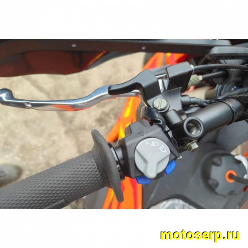 Купить  Мотоцикл Кросс/Эндуро Regulmoto SIX DAYS 350сс (ЭПТС) (ZS NB350) 21/18" 31,2 л.с. (шт) купить с доставкой по Москве и России, цена, технические характеристики, комплектация фото  - motoserp.ru