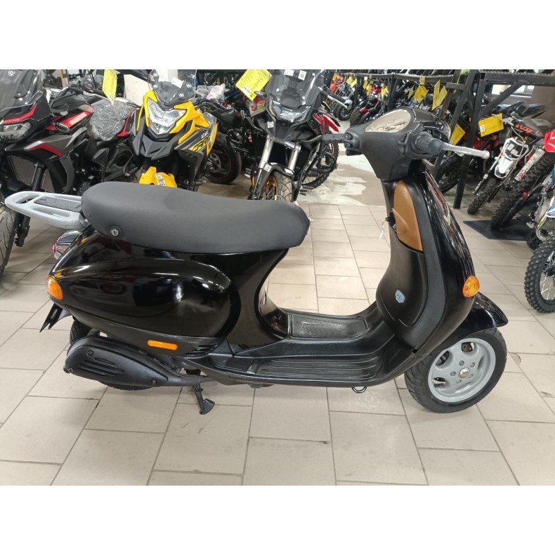Купить  Скутер Vespa 50 ET4 11659км 2003 г.в. Из Японии,без пробега по РФ    купить с доставкой по Москве и России, цена, технические характеристики, комплектация фото  - motoserp.ru
