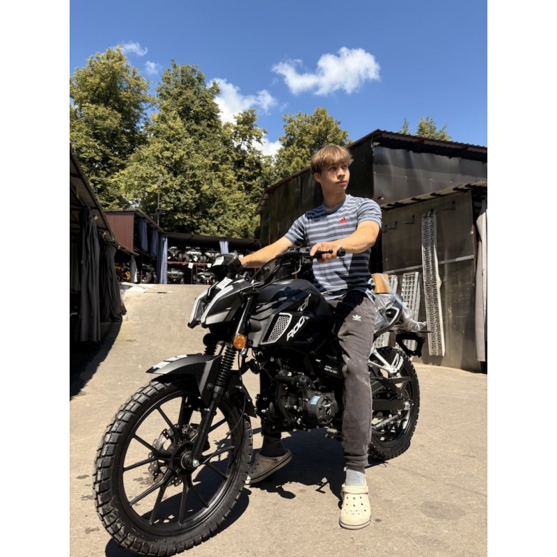 Купить  Мопед Rockot Alpha RESTYLE (Альфа Рестайл) + ЦПГ 4Т,возд. охл.,17"/17" диск./диск. (шт) 01250 (Rockot (ФОТО купить с доставкой по Москве и России, цена, технические характеристики, комплектация фото  - motoserp.ru