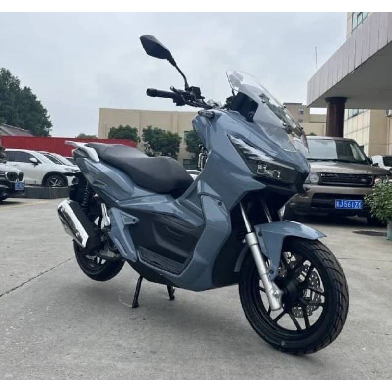 Купить  Скутер SPRMOTORS ADV MAX T4-50L карбюратор, с одним кофром 14/13" (шт) 01700 (SPR купить с доставкой по Москве и России, цена, технические характеристики, комплектация фото  - motoserp.ru