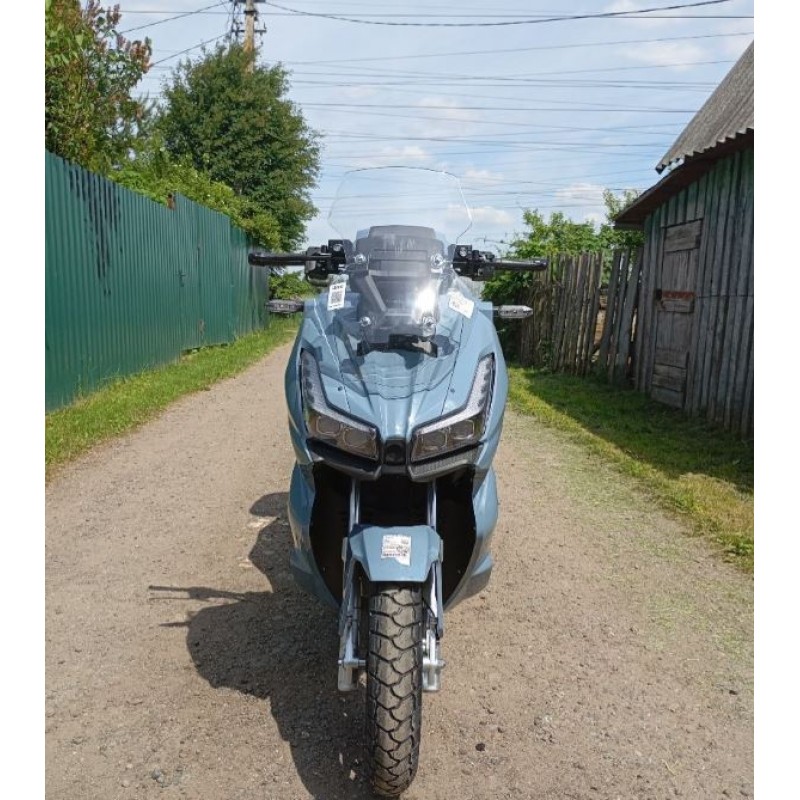 Купить  Скутер SPRMOTORS ADV MAX T4-50L карбюратор, с одним кофром 14/13" (шт) 01700 (SPR купить с доставкой по Москве и России, цена, технические характеристики, комплектация фото  - motoserp.ru