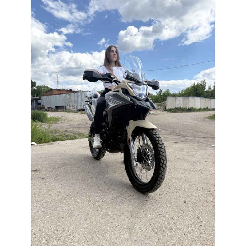 Купить  Мотоцикл внедорожный ATAKI Carrera 300 PRO (4T PR300) 19/17 2026 Песочный Тур-эндуро Возд/масл охл; ЗА КОФРЫ +41950р. без дуг. (шт) (SM  купить с доставкой по Москве и России, цена, технические характеристики, комплектация фото  - motoserp.ru