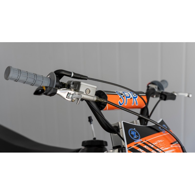 Купить  Питбайк SPRMOTORS MiniCross L (157FML) 140сс  4Т., карб., ожл. возд,, диск/диск., 19"/16" (шт) купить с доставкой по Москве и России, цена, технические характеристики, комплектация фото  - motoserp.ru